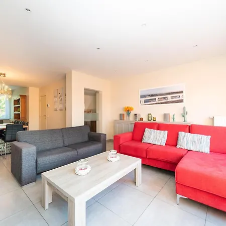 Holiday home Nieuwpoort Home With Garden